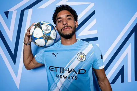 بعد إعلان غيابه عن الديربي.. مانشستر سيتي يفتقد مرموش للمباراة الرابعة